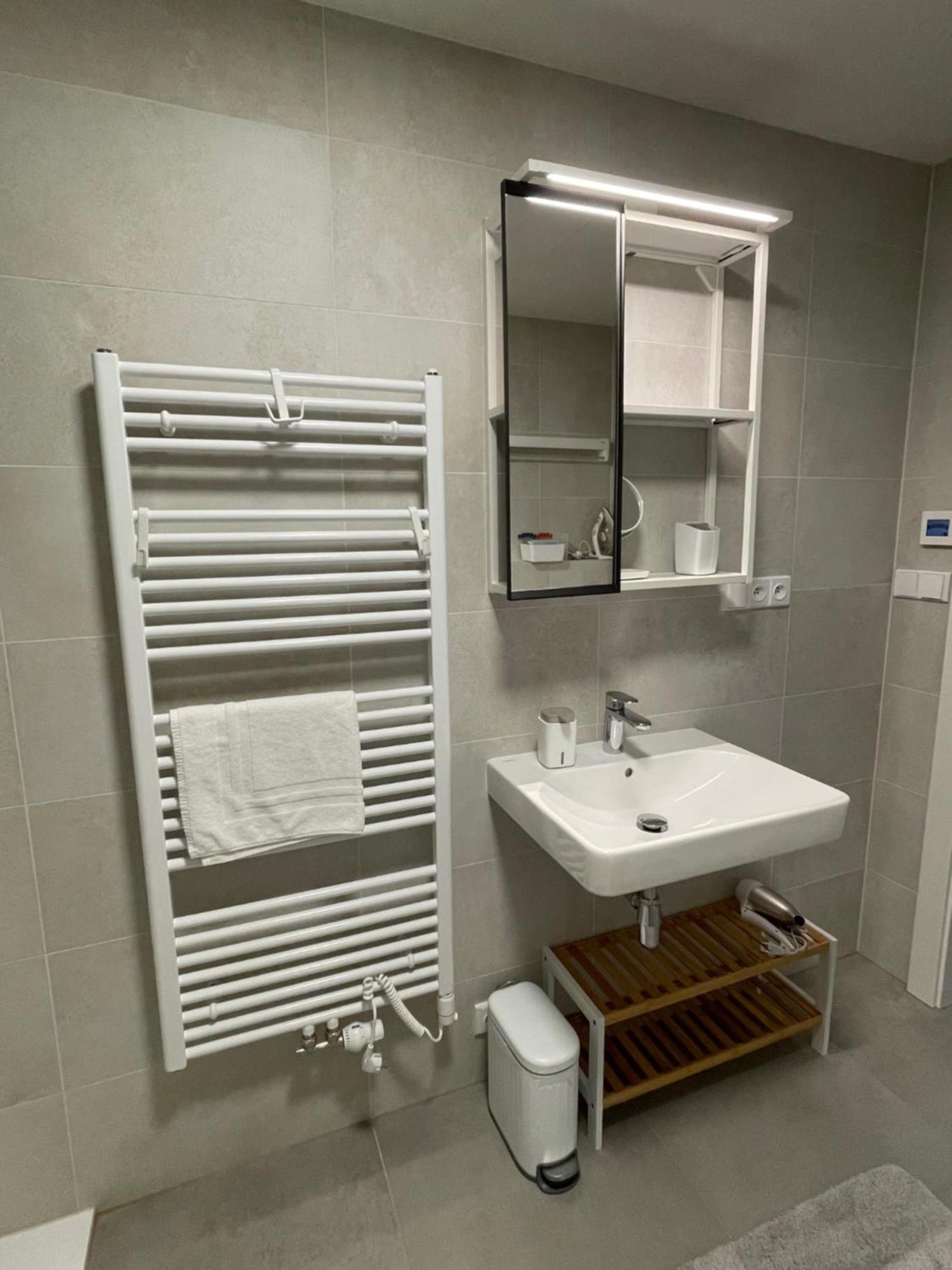 H52 Apartments 브르노 외부 사진